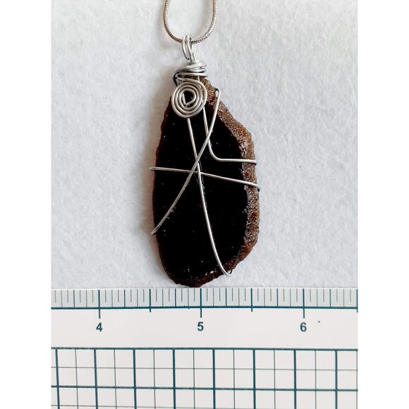 Brown Agate Slice Wire Wrap Necklace - Handmade Jewelry - Picture 4 of 4